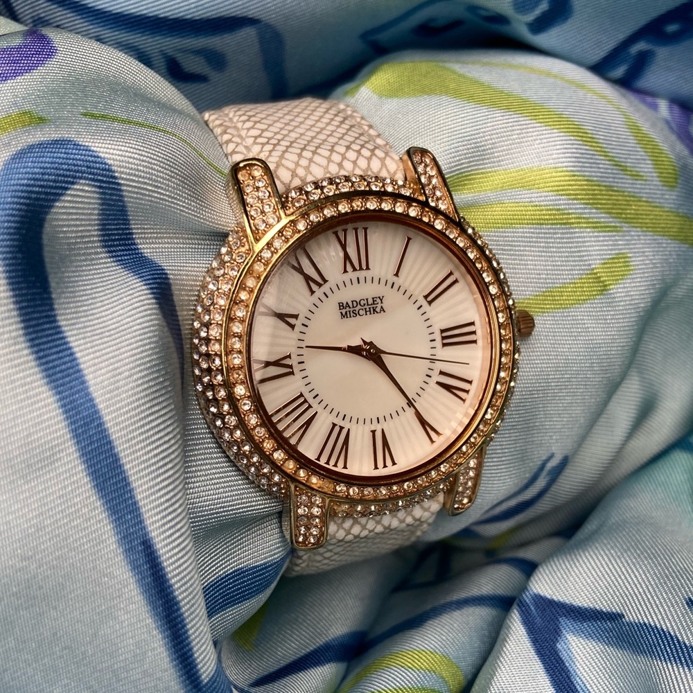 Badgley Mischka White Leather Rosegold Swarovski Crystal Watch
